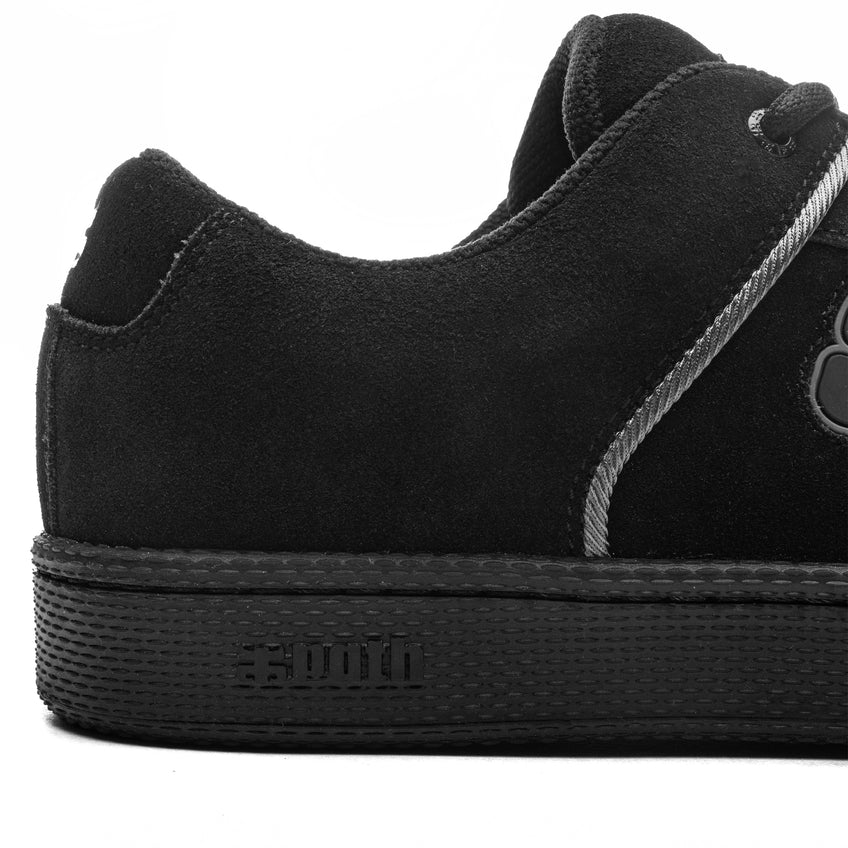 Zapatilla Ipath Cricket - Black Suede